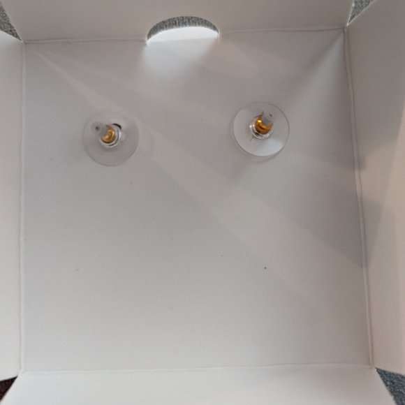 🆕NWT NIB Betsey Johnson lemon wedge rhinestone crystal and pearl earrings - Picture 7 of 10